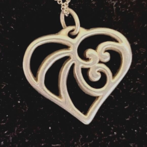 STERLING SILVER 925 HEART in Wavy Design  1" 1/2" w/ 18" Separate  Lobster CHAIN - Picture 2 of 7